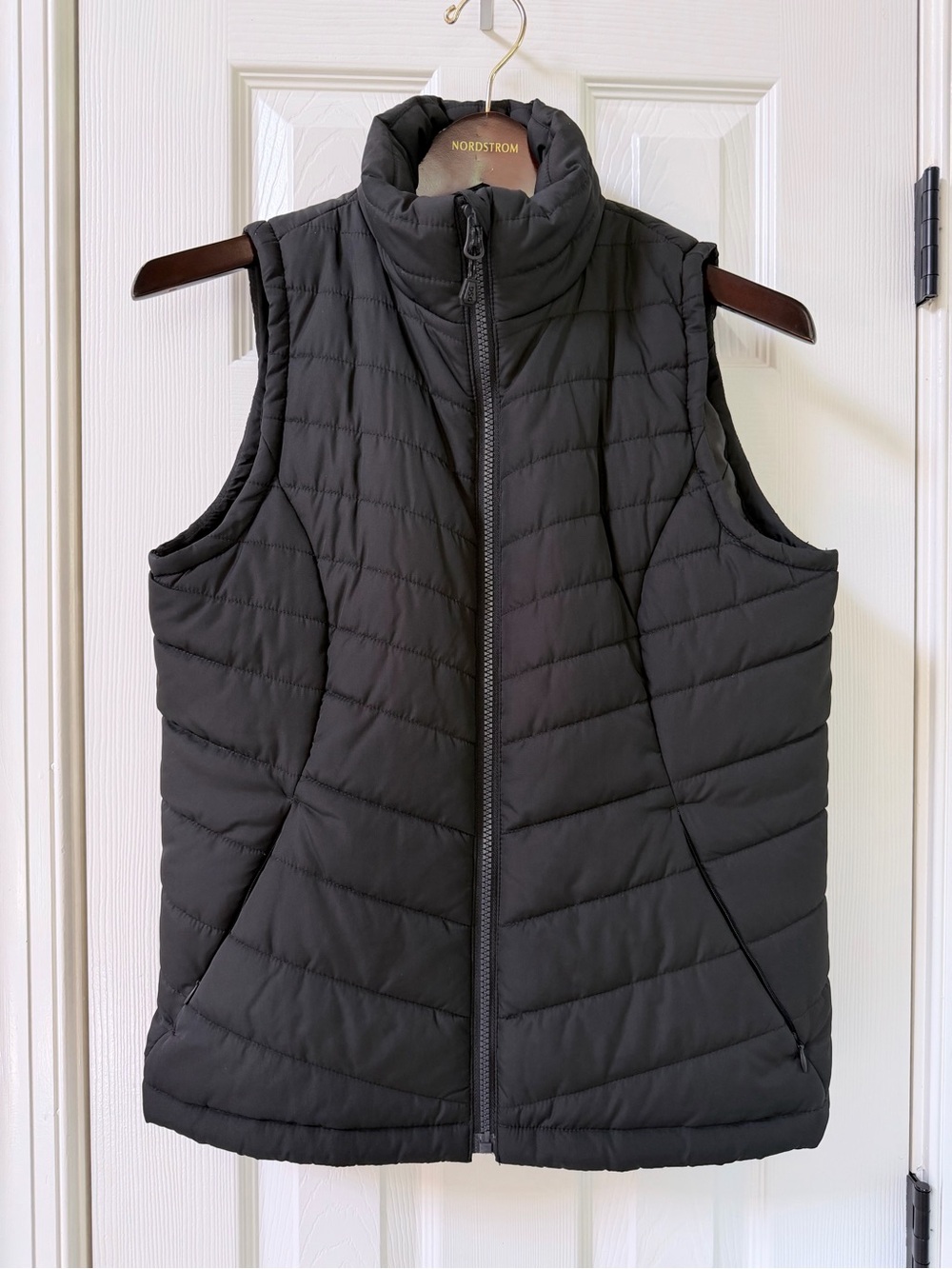 DSG Women's Black Insulated Quilted Puffer Vest Size Small